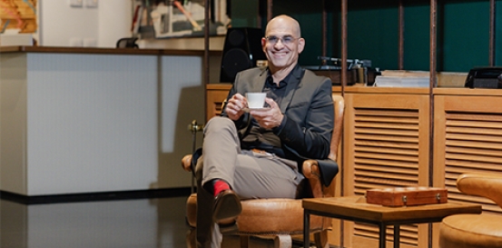 דר חי פלסטיקאי כירורג