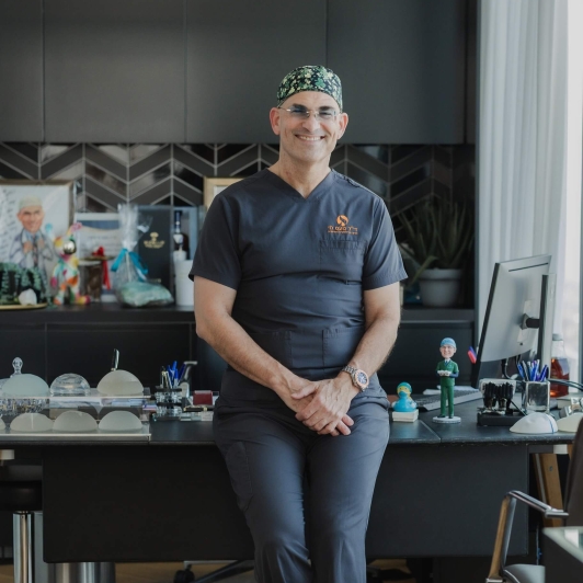 פלסטיקאי מומלץ - ד