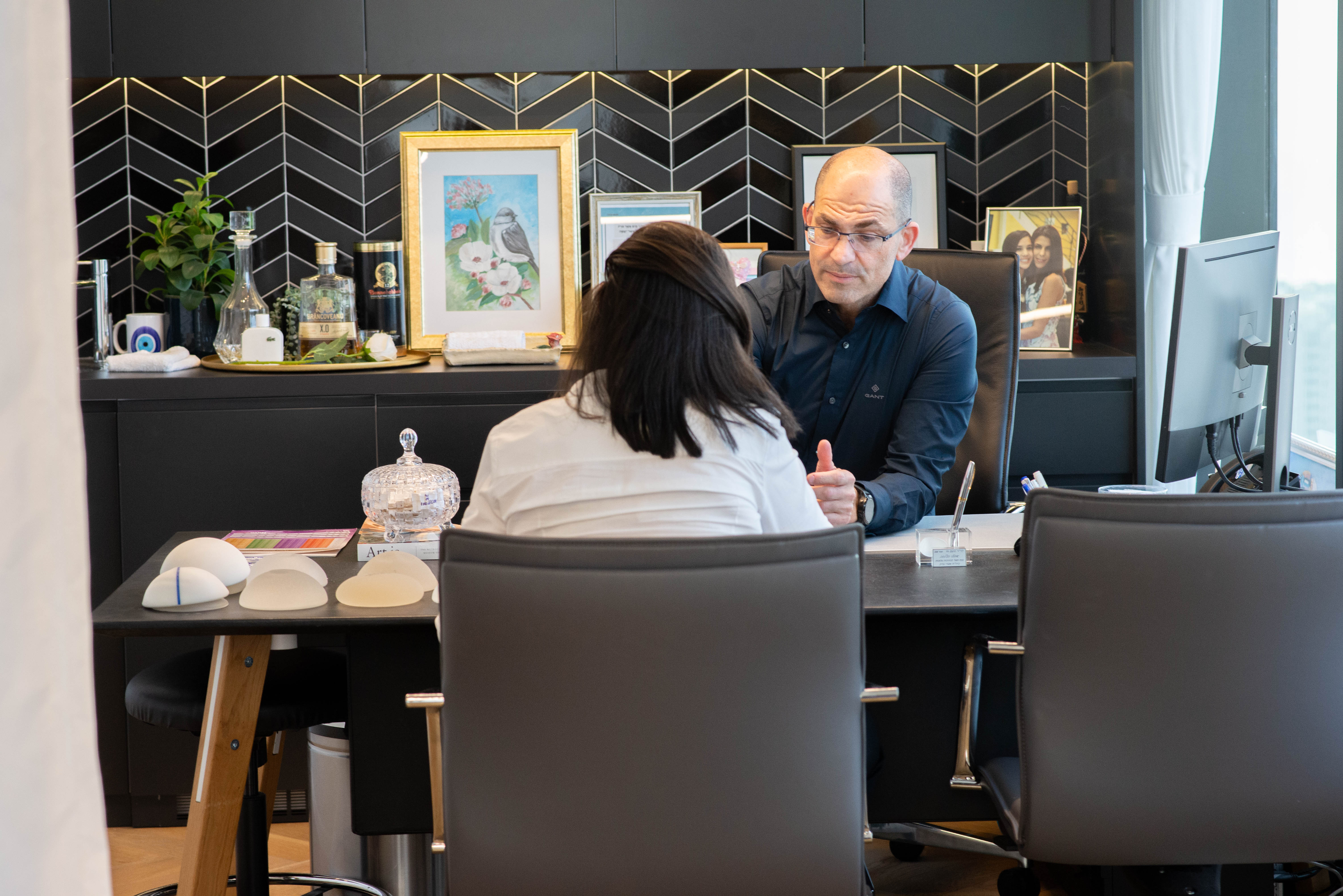 הקטנת חזה - מדריך מצולם